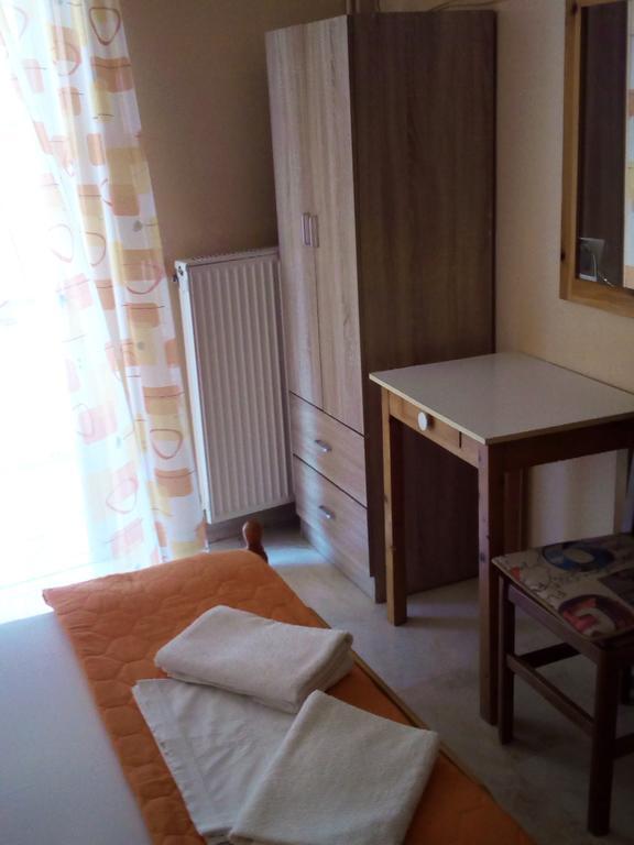 Dimitra Pentaliou Rooms Kamena Vourla Buitenkant foto
